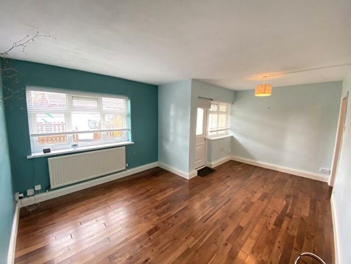 2 Bedroom Flat To Rent In Aneurin Way, Sketty, Swansea, SA2