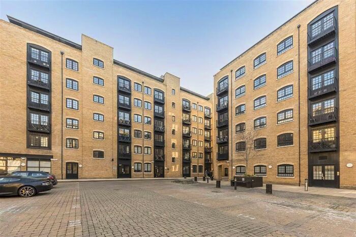 1 Bedroom Flat To Rent In Cayenne Court, London, SE1