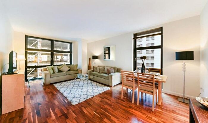 1 Bedroom Flat To Rent In Discovery Dock, South Quay Square, E14