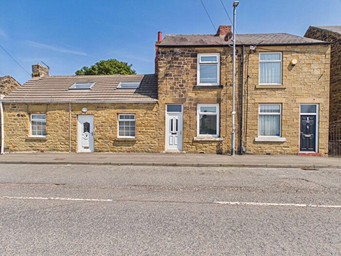 2 Bedroom Terraced House For Sale In Wrekenton Row, Gateshead, NE9