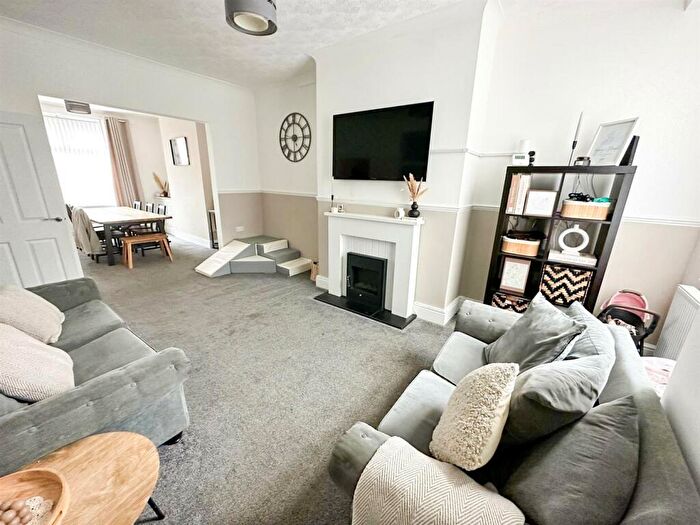 3 Bedroom House To Rent In Bolton Road, Blackburn, BB2