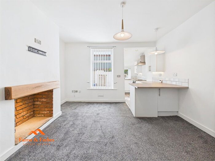 3 Bedroom Terraced House To Rent In Burnley Road, Accrington, BB5