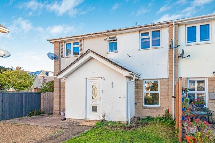 2 Bedroom Terraced House To Rent In New Road, Woodstock, OX20