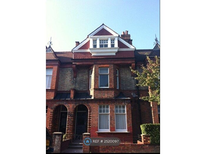 4 Bedroom Terraced House To Rent In Amesbury Avenue, London, SW2