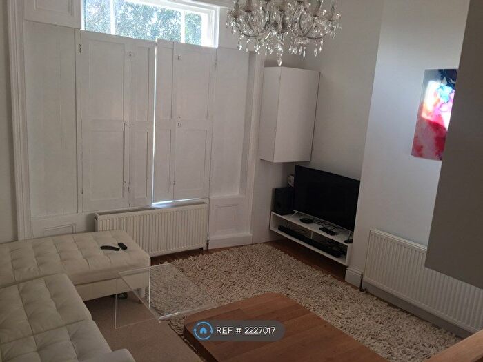1 Bedroom Flat To Rent In Rye Hill Park, London, SE15