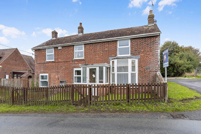 3 Bedroom Detached House For Sale In Rivers Corner, Sturminster Newton, DT10