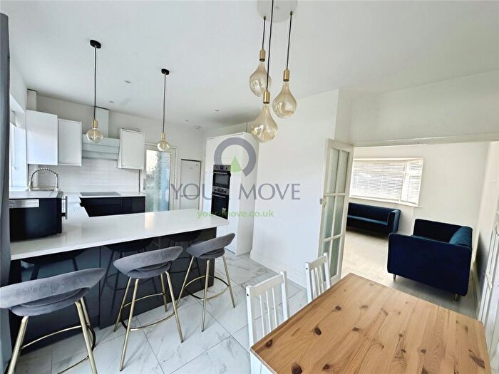 3 Bedroom Semi-Detached House To Rent In William Barefoot Drive, London, SE9