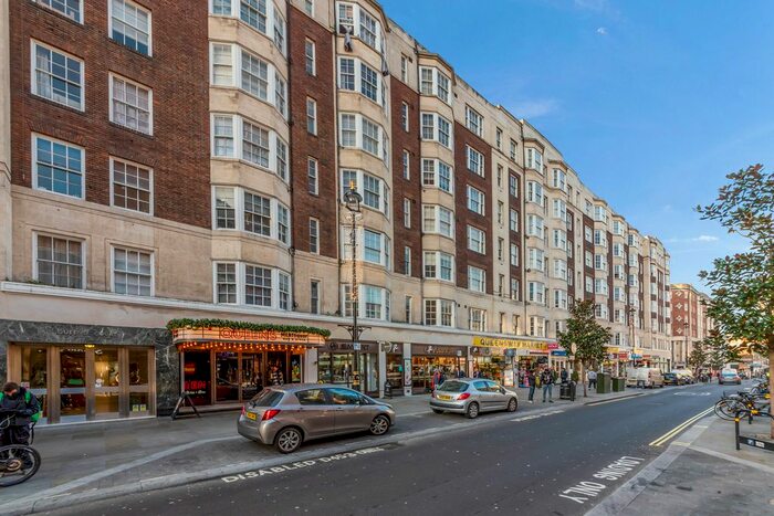 Studio To Rent In Queensway, London, W2