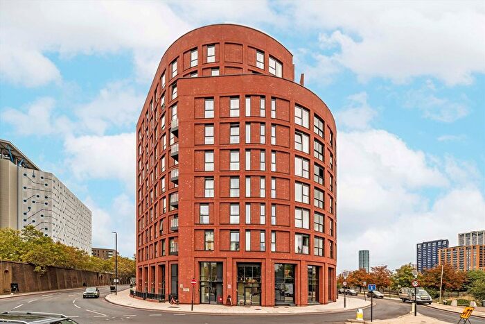 1 Bedroom Flat To Rent In Leamouth Road, East India, E14