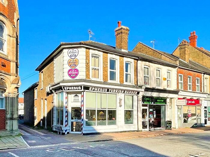 1 Bedroom Terraced House To Rent In Lynchford Road, Farnborough, Hampshire, GU14