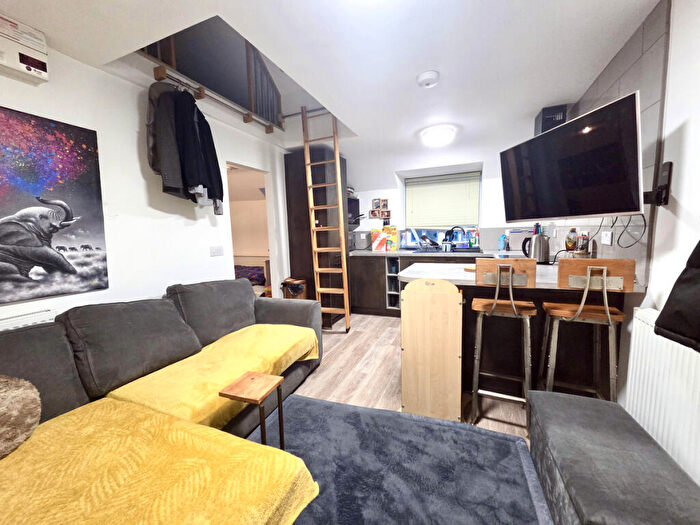 Studio To Rent In Clanna Road, Lydney, GL15