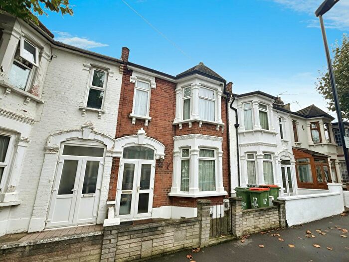 3 Bedroom Terraced House To Rent In Bridge Road, London, E6