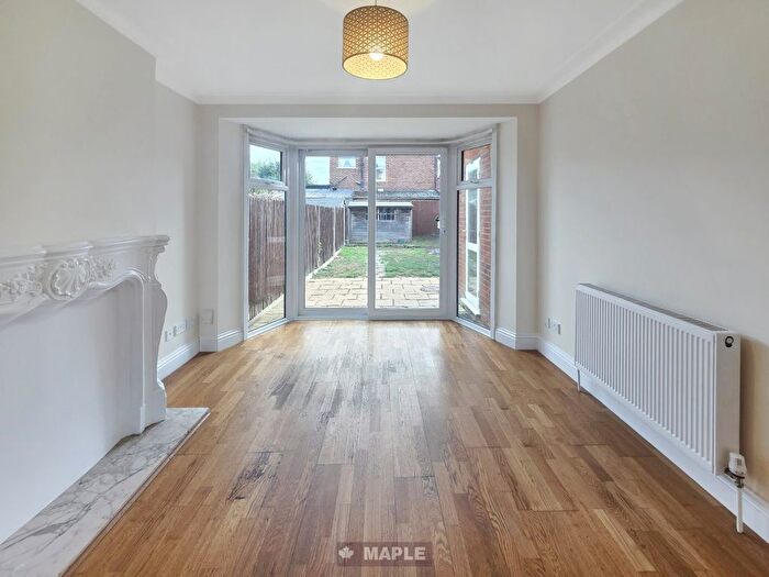 3 Bedroom Semi Detached House For Sale In Crowshott Avenue, Stanmore, HA7