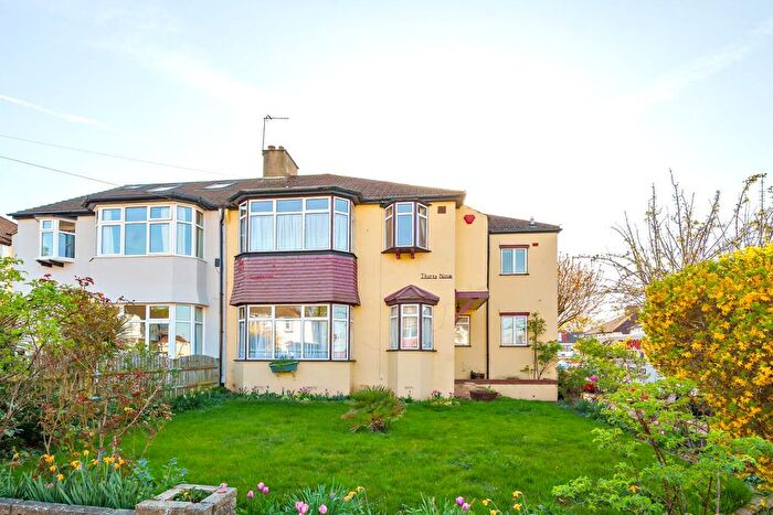 4 Bedroom Semi Detached House For Sale In Spring Park Avenue, Croydon, Surrey, CR0