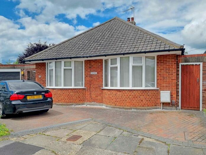 2 Bedroom Bungalow To Rent In Dorset Close, Ipswich, IP4