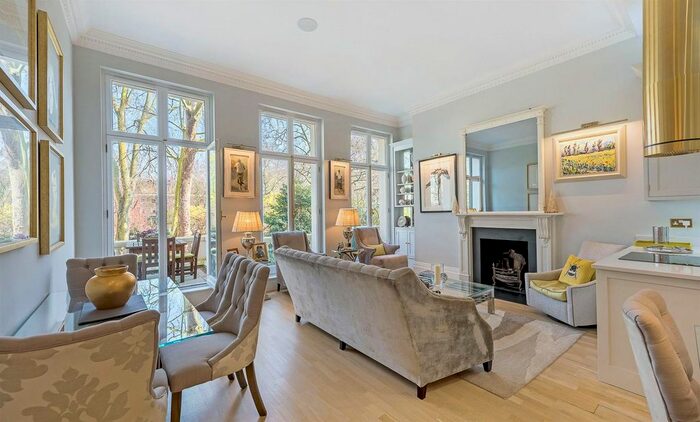 2 Bedroom Flat To Rent In Stanhope Gardens, London, SW7