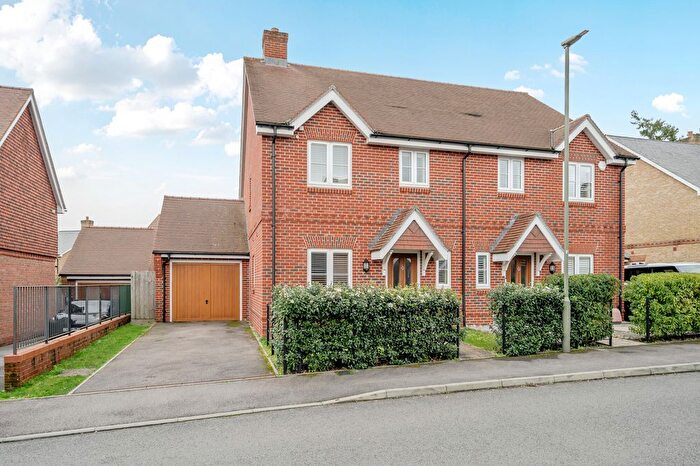 3 Bedroom Semi Detached House For Sale In Gardenia Drive, Farnham, GU10