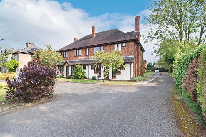 2 Bedroom Flat For Sale In Ramsey Road, St. Ives, Huntingdon, PE27