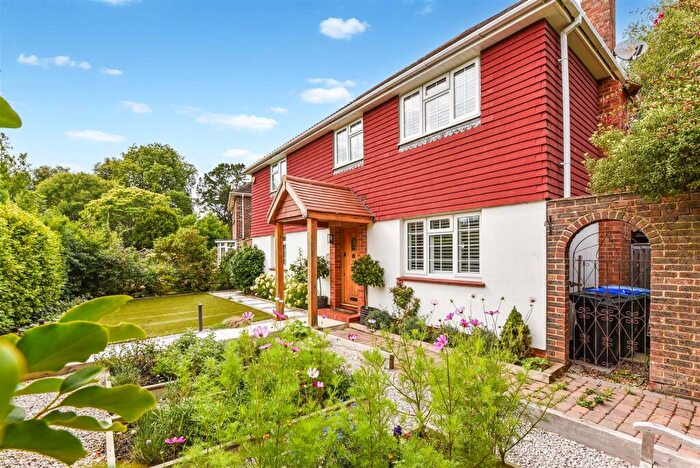 3 Bedroom Detached House For Sale In Maple Road, Walberton, BN18