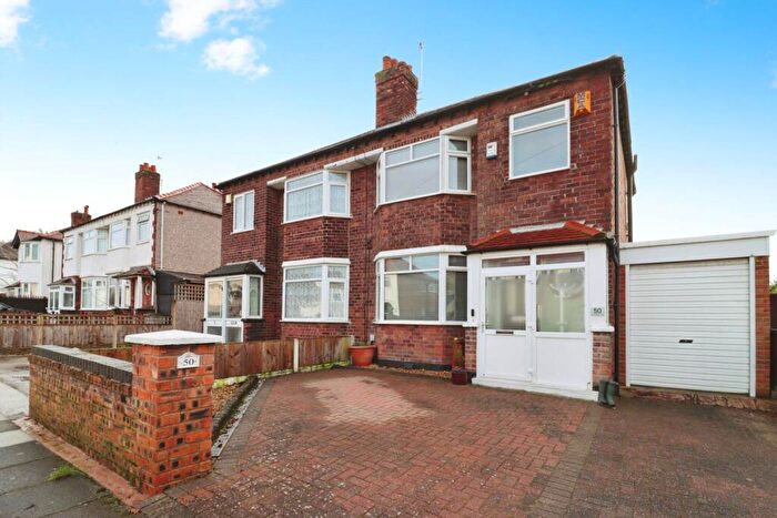 3 Bedroom Semi Detached House For Sale In Cambridge Road, Wirral, CH62
