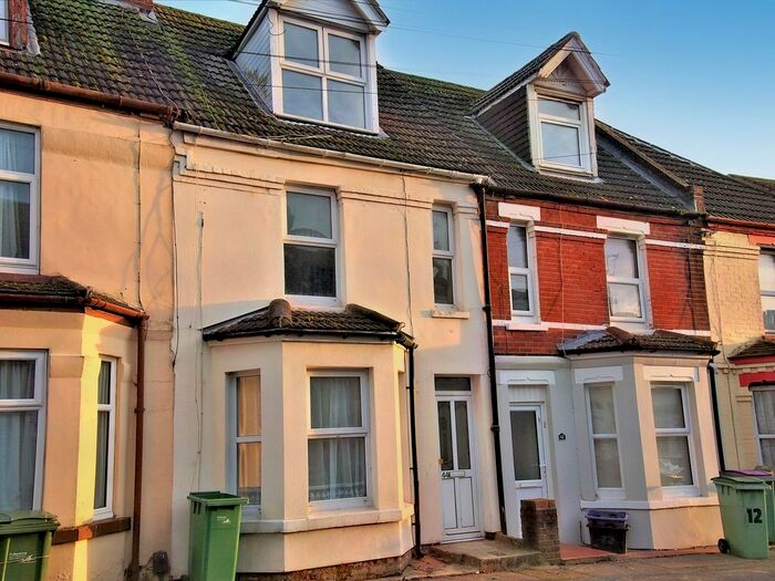 3 Bedroom Property To Rent In Fernbank Crescent, Folkestone, CT19