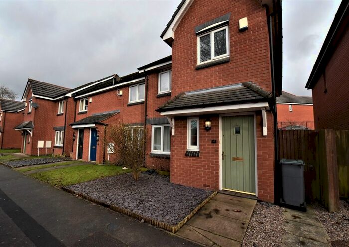 3 Bedroom Semi-Detached House To Rent In Warrington Street, Fenton, ST4
