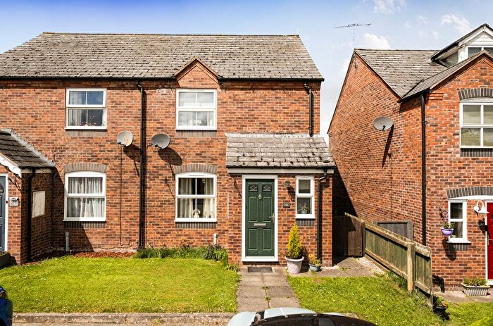 2 Bedroom Semi Detached House For Sale In Waterloo Fields, Forden, Welshpool, Powys, SY21