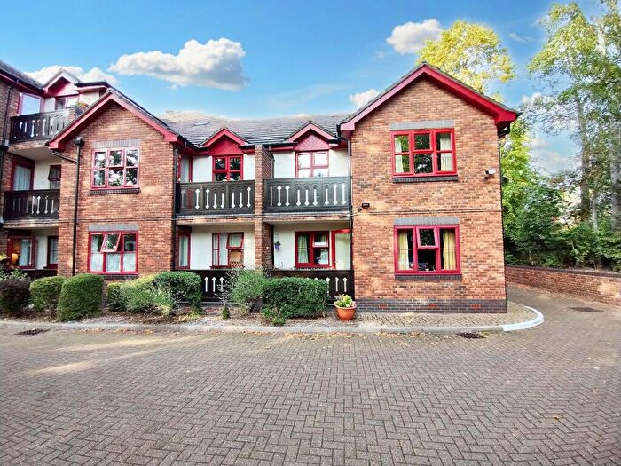 1 Bedroom Retirement Property For Sale In College Road, The Croft, KT17