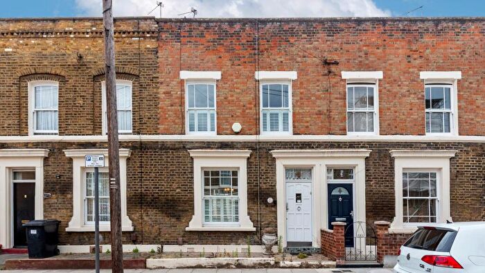 2 Bedroom Terraced House For Sale In Grantley Street, Bethnal Green, London, E1