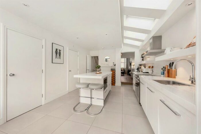 3 Bedroom Terraced House To Rent In Harberson Road, Balham, London, SW12