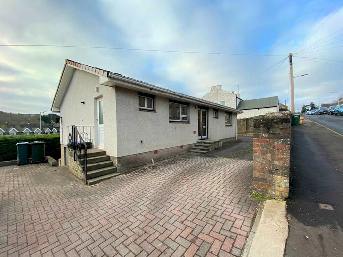 3 Bedroom Bungalow To Rent In Oakbank Road, Perth, PH1