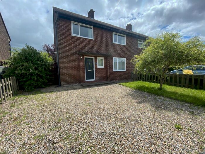3 Bedroom Semi-Detached House To Rent In Boegrave Avenue, Lostock Hall, Lostock Hall, PR5