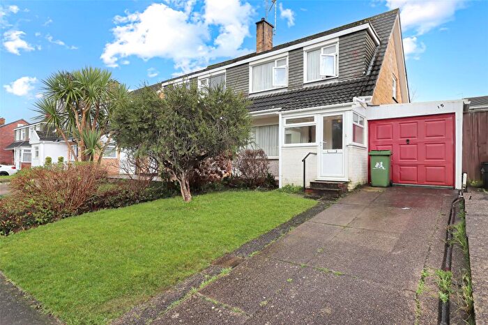 3 Bedroom Semi Detached House For Sale In Meadow Park, Bideford, Devon, EX39