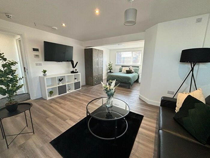 1 Bedroom Apartment To Rent In Old Silk Apartments, Lower Ford Street, Coventry, West Midlands, CV1