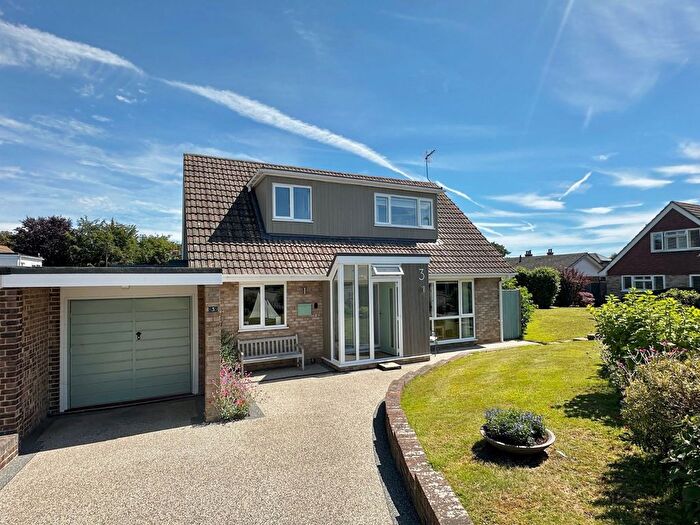 3 Bedroom Bungalow For Sale In The Glade, Sholden, Deal, Kent, CT14