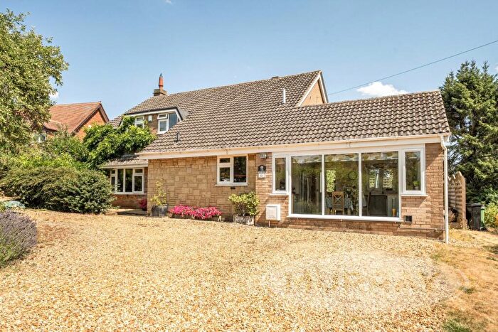 4 Bedroom Detached House For Sale In Ayston Road, Uppingham, Rutland, LE15