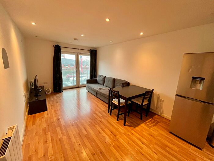 1 Bedroom Flat To Rent In Stoke Road, Slough, SL2