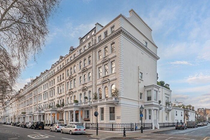 3 Bedroom Flat To Rent In Cornwall Gardens, South Ken, SW7