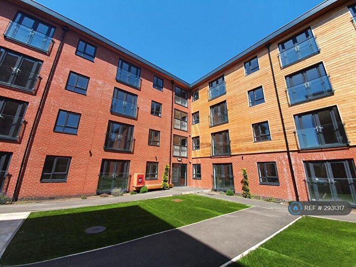 1 Bedroom Flat To Rent In St Thomas's Place, Stockport, SK1