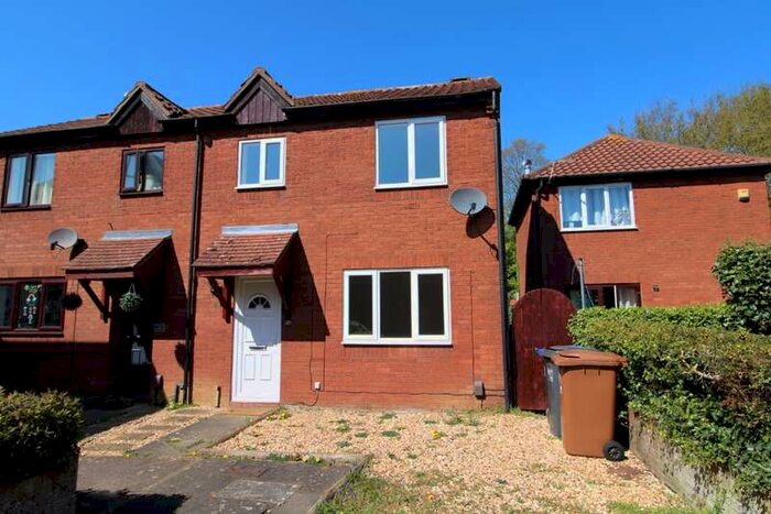 2 Bedroom Property To Rent In Mallard Close West Hunsbury, Northampton, NN4