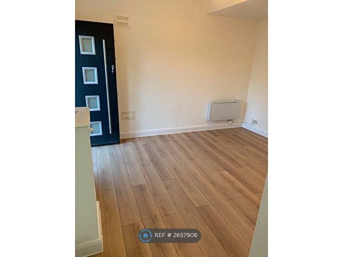 1 Bedroom Flat To Rent In Horner Street, York, YO30