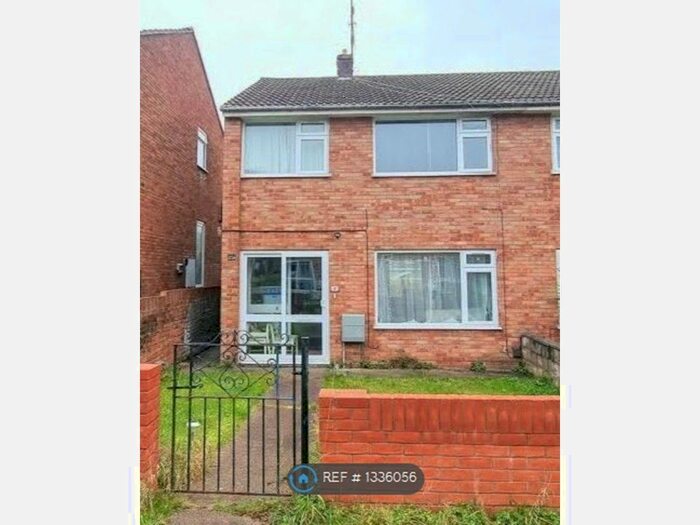 3 Bedroom Semi-Detached House To Rent In Caddick Close, Bristol, BS15