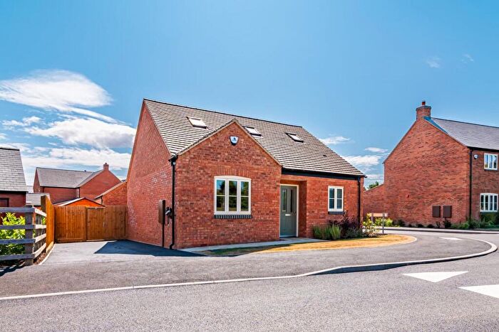 2 Bedroom Detached Bungalow For Sale In Ridge Way, North Kilworth, LE17