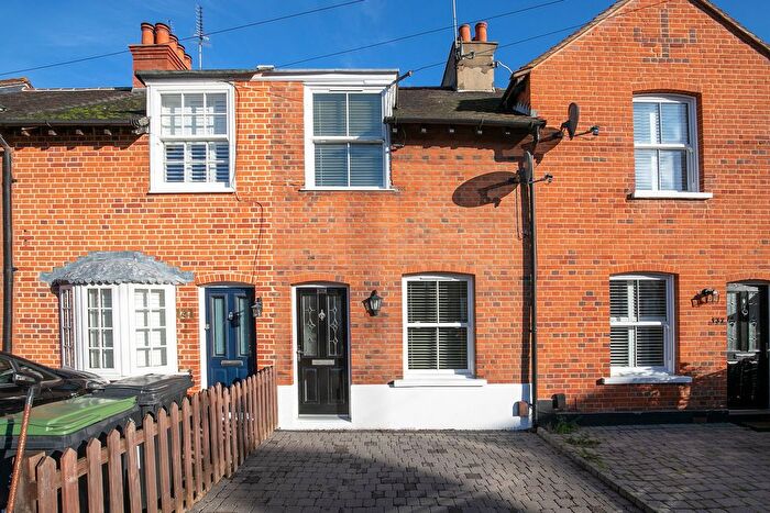 2 Bedroom Terraced House For Sale In Smarts Lane, Loughton, IG10