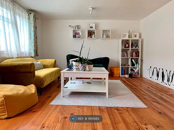 3 Bedroom Terraced House To Rent In Newland Road, London, N8