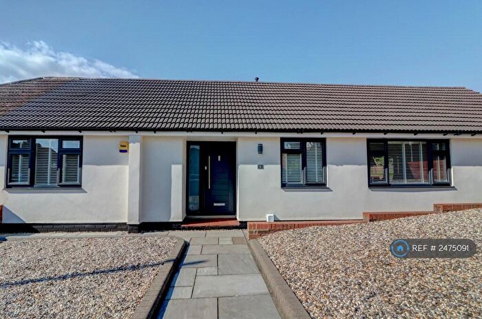 3 Bedroom Semi-Detached House To Rent In Lindsay Avenue, Hitchin, SG4