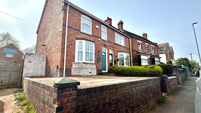 3 Bedroom Semi Detached House To Rent In Tinkers Green Road, Tamworth, Staffordshire, B77