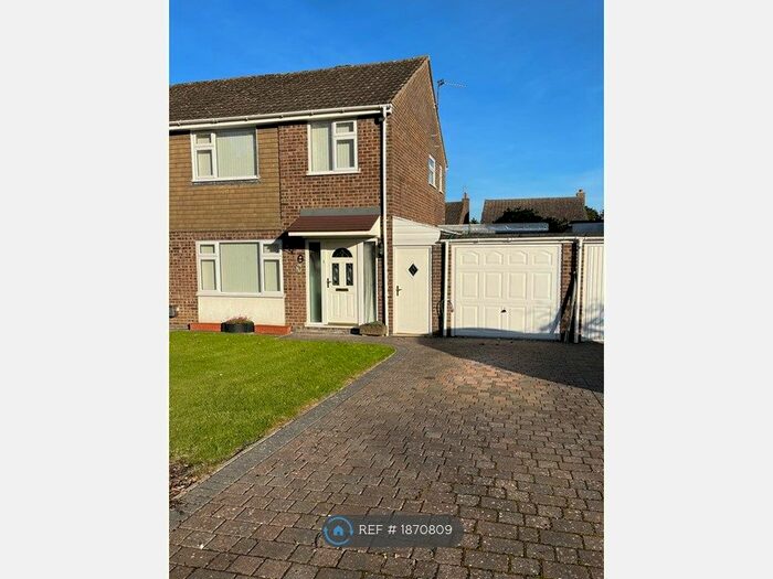 3 Bedroom Semi-Detached House To Rent In Colegrave Road, Bloxham, Banbury, OX15