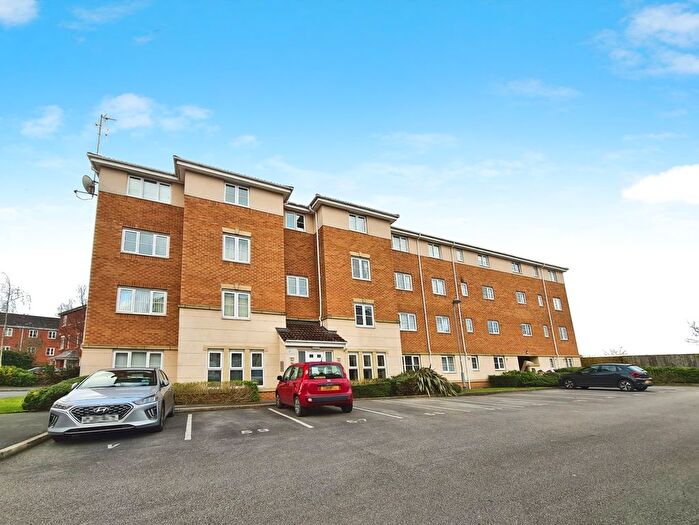 2 Bedroom Flat To Rent In Cravenwood Road, Reddish, Stockport, SK5