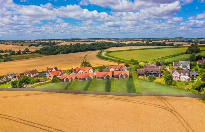 3 Bedroom Detached Bungalow For Sale In Highbank Drive, Stanstead, CO10